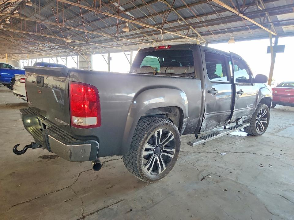 Zdjęcie 3 z aukcji – 2007 GMC NEW SIERRA z VIN 2GTEC13C971547551