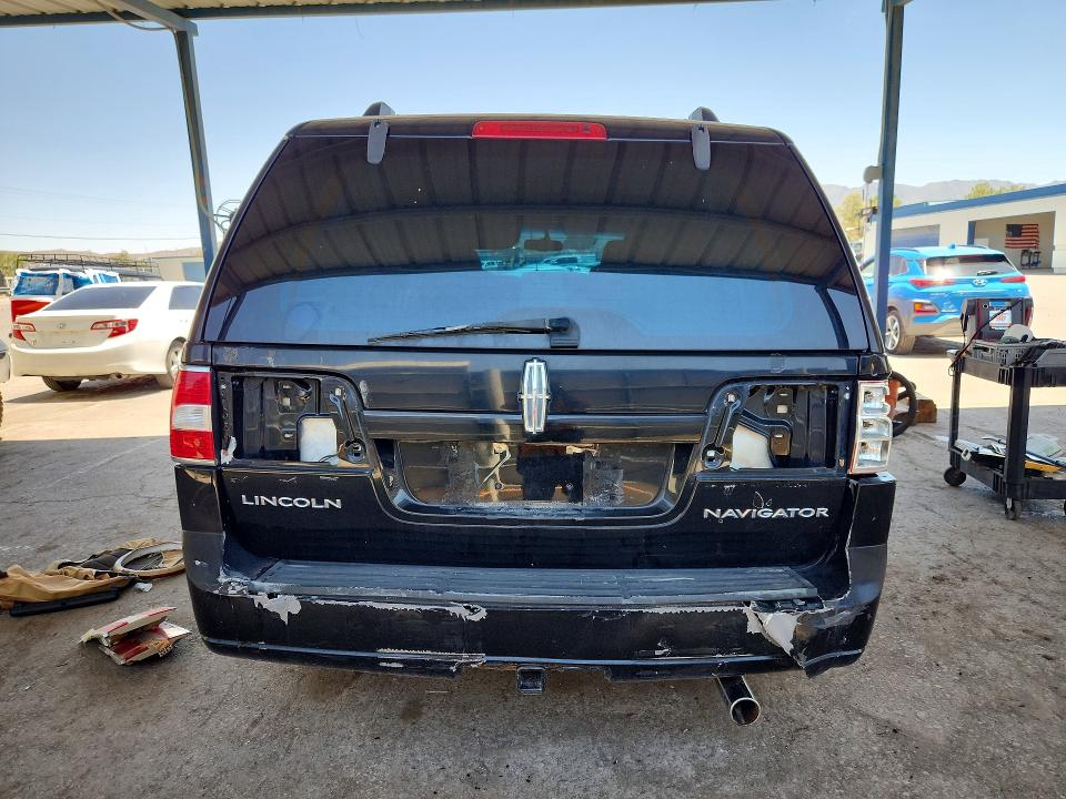 Photo 6 from auction – 2008 LINCOLN NAVIGATOR with VIN 5LMFU28558LJ08899