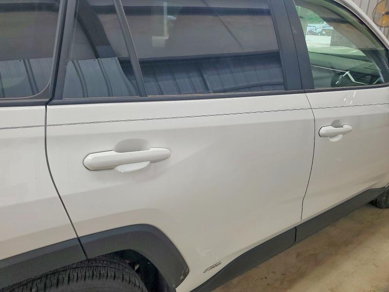 Photo 10 from auction – 2025 TOYOTA RAV4 with VIN JTMLWRFV9SD605598