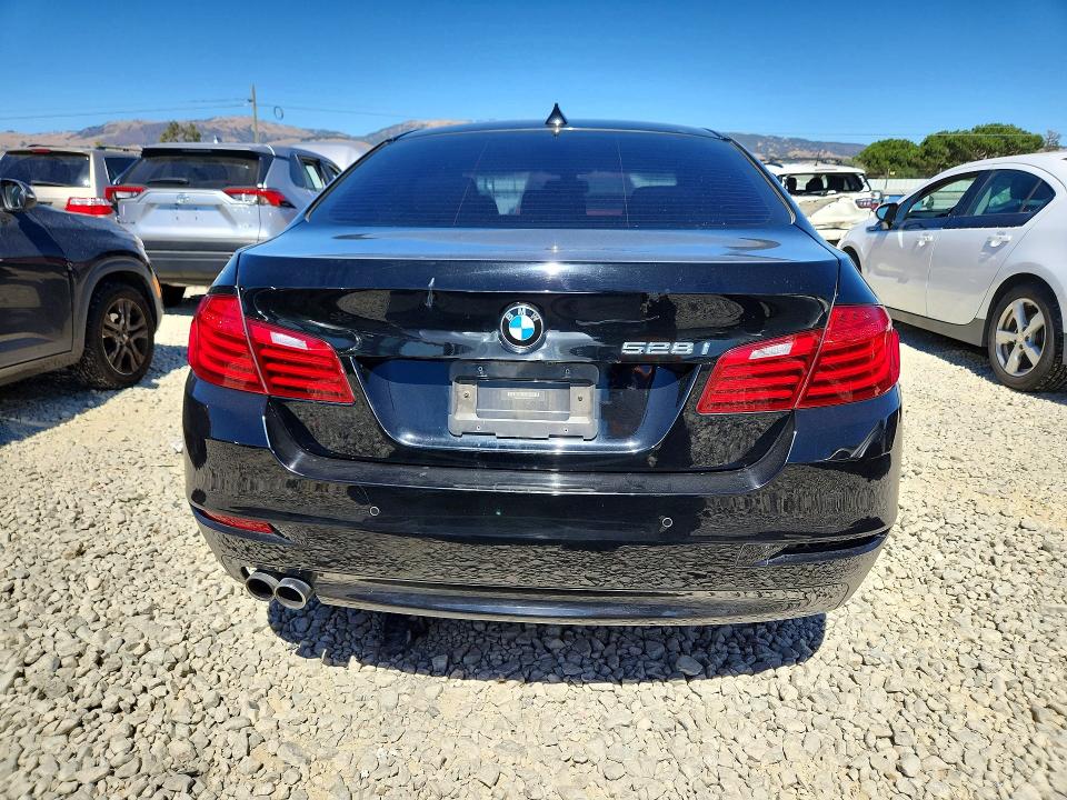 Photo 6 from auction – 2016 BMW 528 with VIN WBA5A5C54GD526607