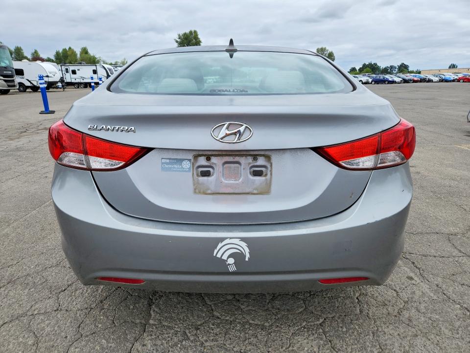 Photo 6 from auction – 2013 HYUNDAI ELANTRA with VIN KMHDH4AE4DU486995