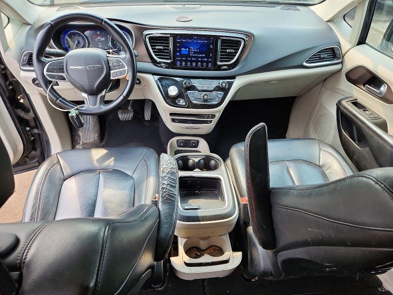 Photo 8 from auction – 2017 CHRYSLER PACIFICA with VIN 2C4RC1EG9HR510732