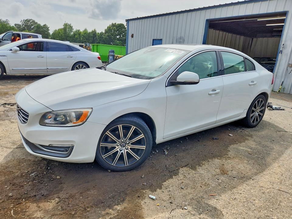 VOLVO S60 2017 with VIN LYV402HK9HB132692 - Photo from auction