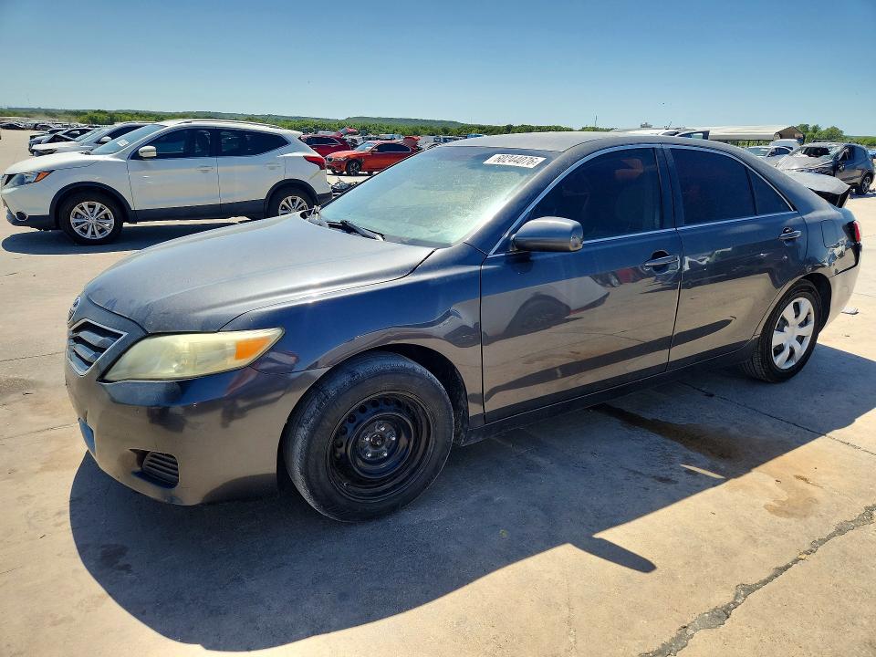TOYOTA CAMRY 2011 مع رقم تعريف المركبة 4T1BF3EK4BU614219 - صورة من المزاد