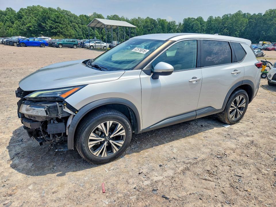 NISSAN ROGUE 2022 with VIN 5N1BT3BB2NC695549 - Photo from auction