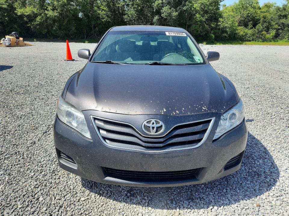 Photo 5 from auction – 2011 TOYOTA CAMRY with VIN 4T4BF3EKXBR217880