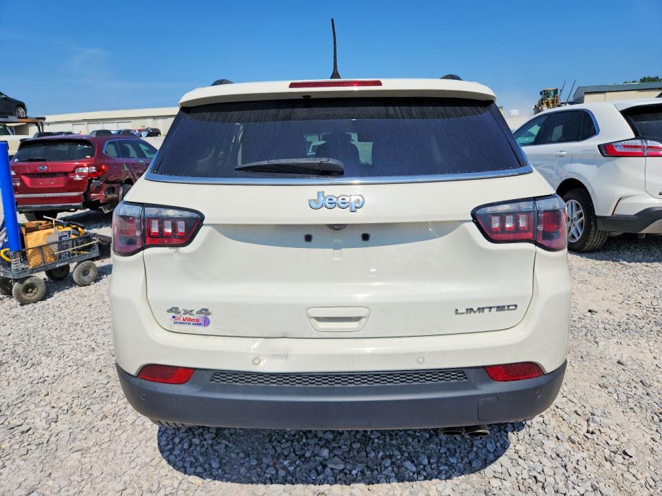Photo 6 from auction – 2019 JEEP COMPASS with VIN 3C4NJDCB1KT619056