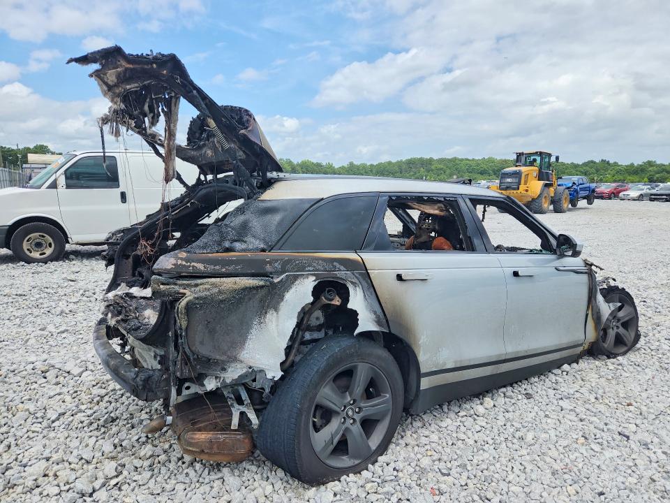 Photo 3 from auction – 2021 LAND ROVER RANGE ROVER VELAR with VIN SALYJ2EX5MA307951