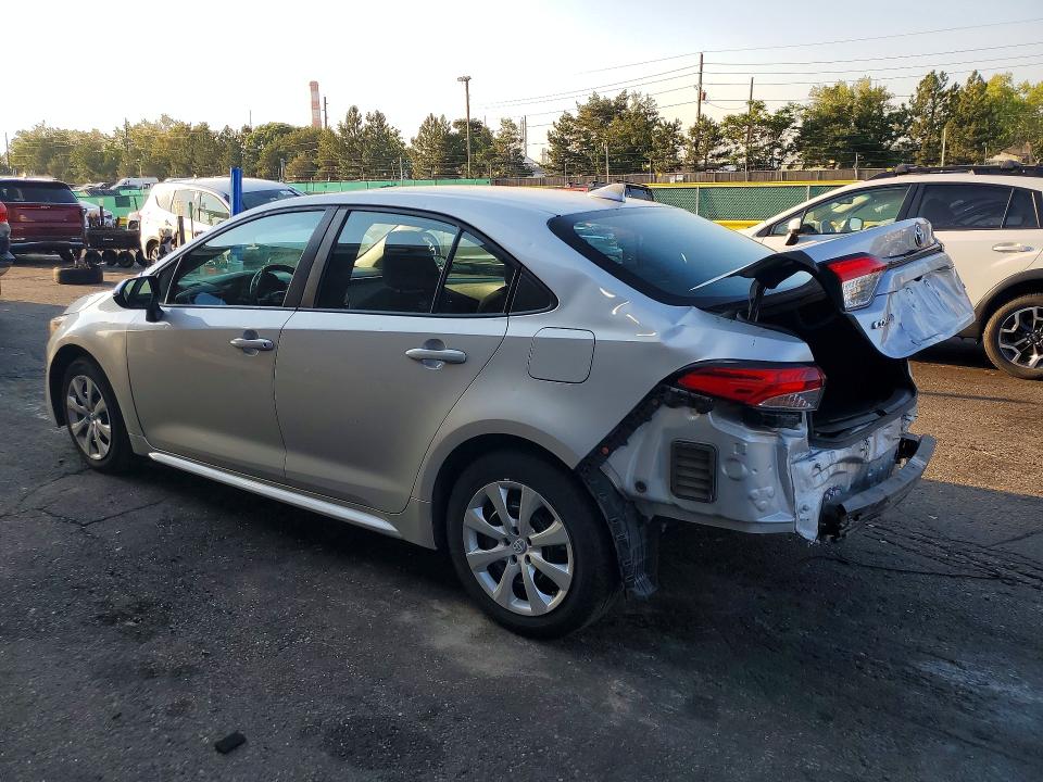 Photo 2 from auction – 2021 TOYOTA COROLLA with VIN 5YFEPMAE6MP261700
