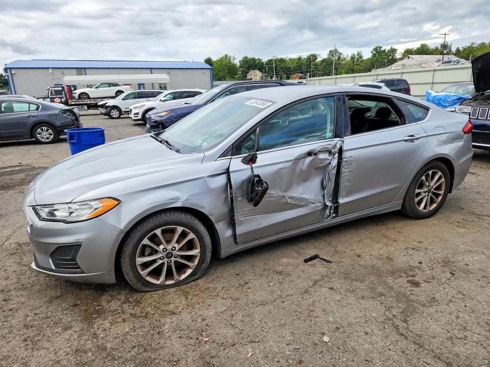 Photo 1 from auction – 2020 FORD FUSION with VIN 3FA6P0HD8LR121916
