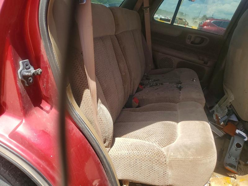Photo 10 from auction – 2001 CHEVROLET BLAZER with VIN 1GNDT13W012187218