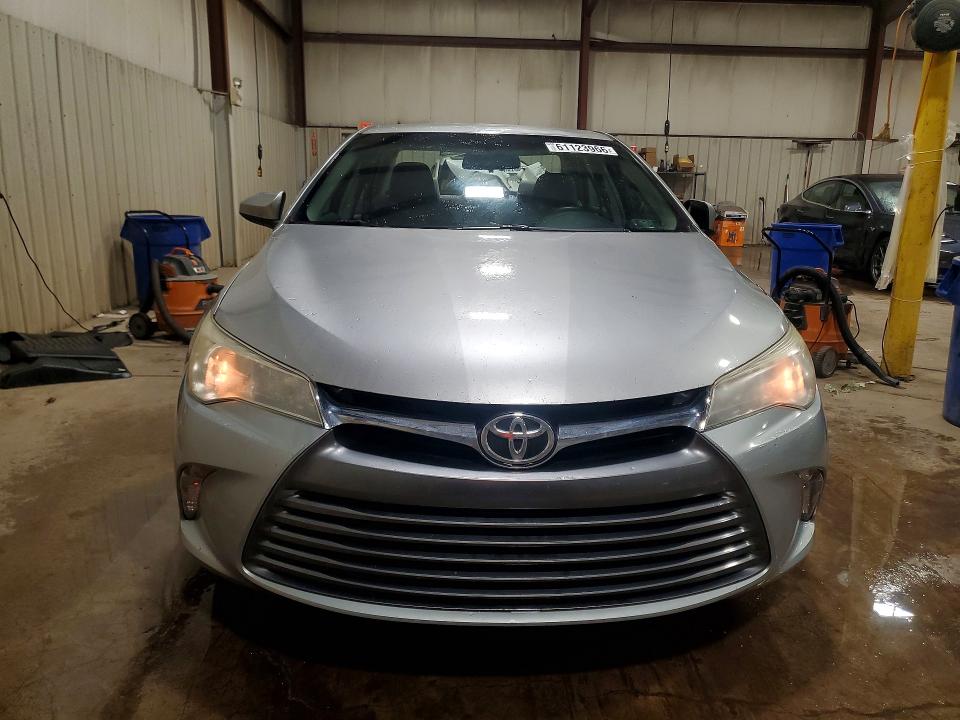 Photo 5 from auction – 2017 TOYOTA CAMRY with VIN 4T1BF1FK9HU684908