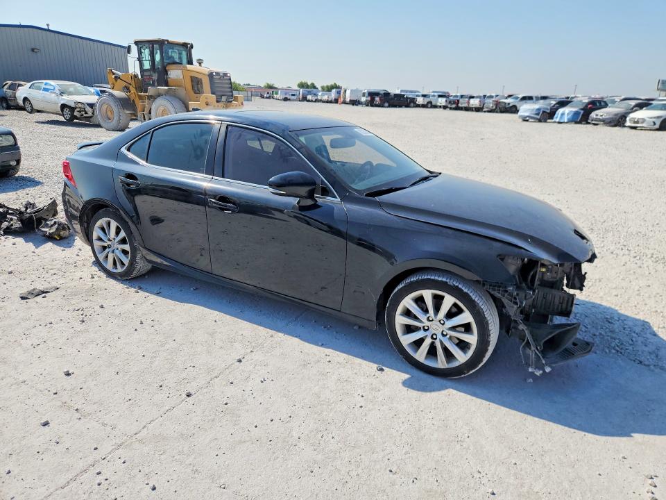 Photo 4 from auction – 2015 LEXUS IS with VIN JTHBF1D22F5063037