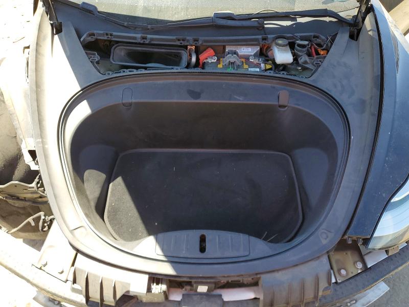 Photo 11 from auction – 2019 TESLA MODEL 3 with VIN 5YJ3E1EB2KF208979