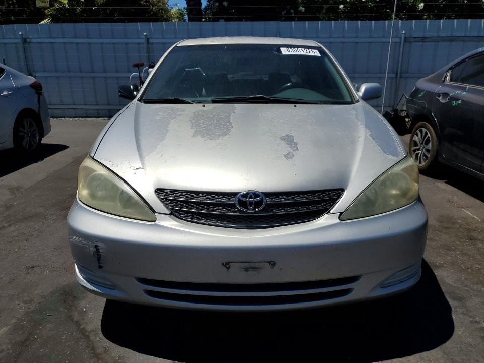 Photo 5 from auction – 2002 TOYOTA CAMRY with VIN 4T1BE32KX2U009922