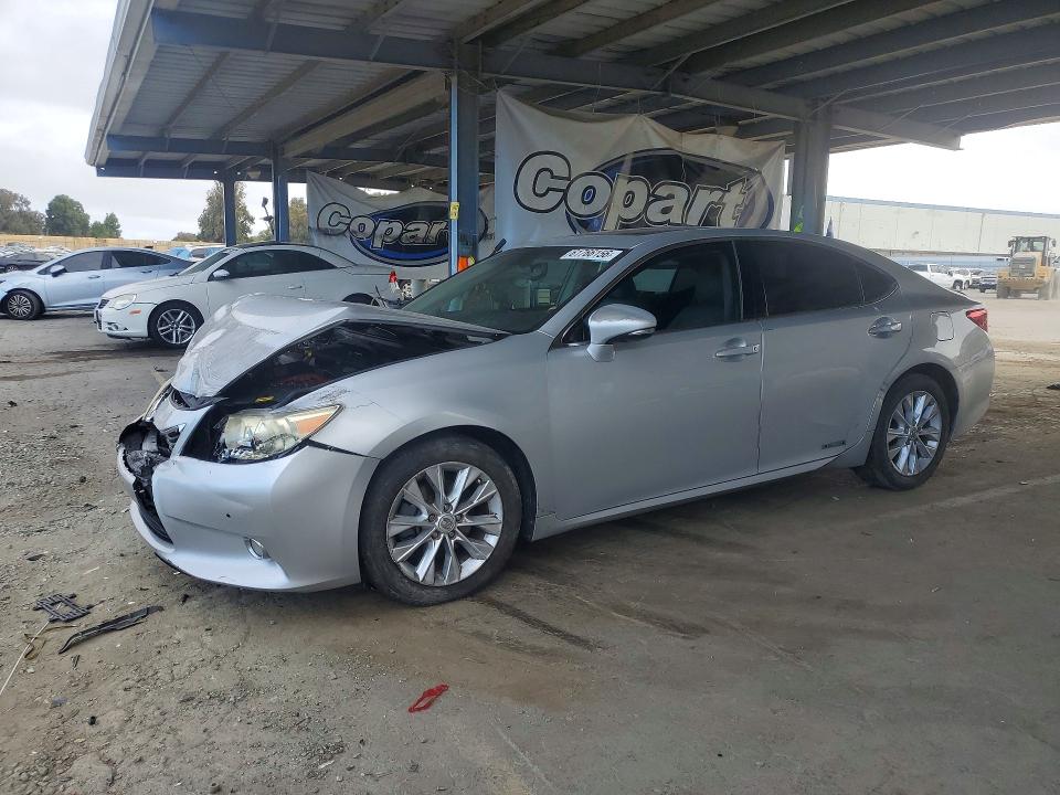 LEXUS ES 2013 with VIN JTHBW1GG9D2013306 - Photo from auction