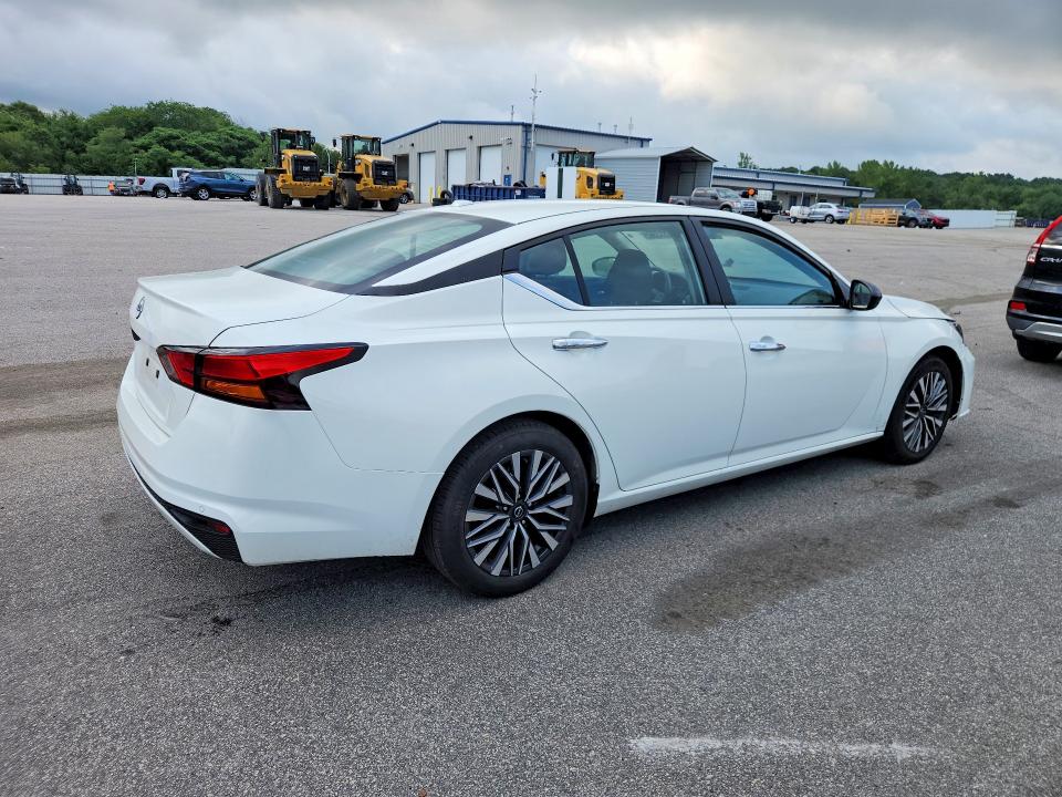 Photo 3 from auction – 2025 NISSAN ALTIMA with VIN 1N4BL4DV4SN400720