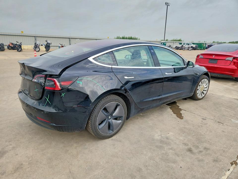 Photo 3 from auction – 2018 TESLA MODEL 3 with VIN 5YJ3E1EA0JF176278