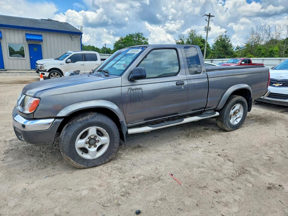 NISSAN FRONTIER 2000 with VIN 1N6ED26T8YC329303 - Photo from auction