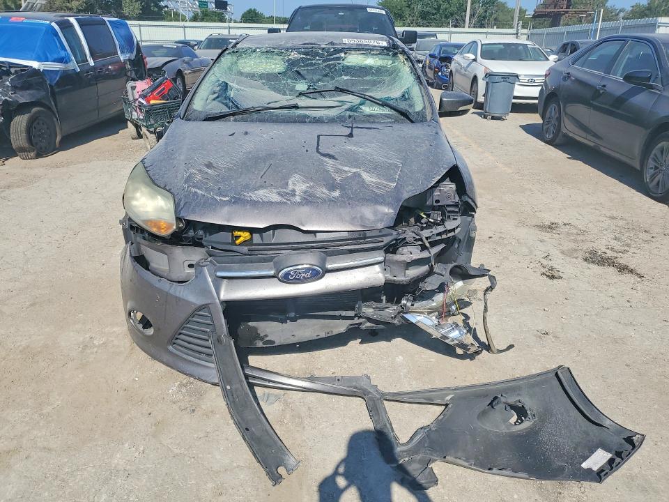 Photo 5 from auction – 2014 FORD FOCUS with VIN 1FADP3F2XEL390592