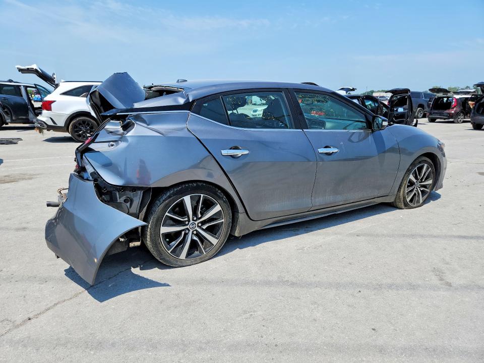 Photo 3 from auction – 2022 NISSAN MAXIMA with VIN 1N4AA6CV4NC508883