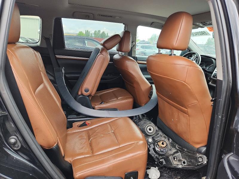 Photo 11 from auction – 2019 TOYOTA HIGHLANDER with VIN 5TDDZRFH5KS996291