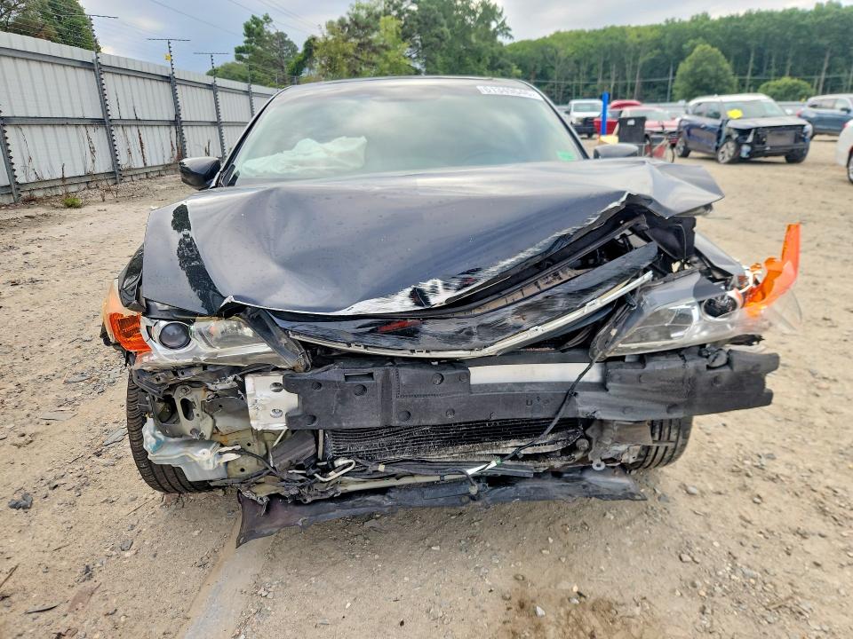 Photo 5 from auction – 2013 ACURA ILX with VIN 19VDE3F78DE301176