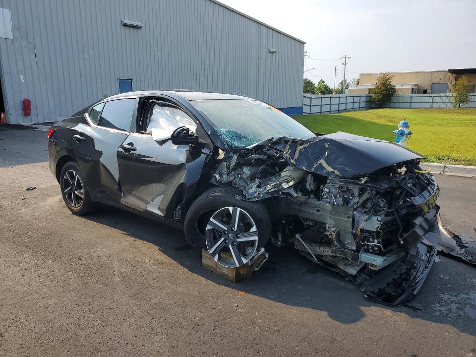 Снимка 4 от търг – 2025 NISSAN SENTRA с VIN 3N1AB8CV3SY358273