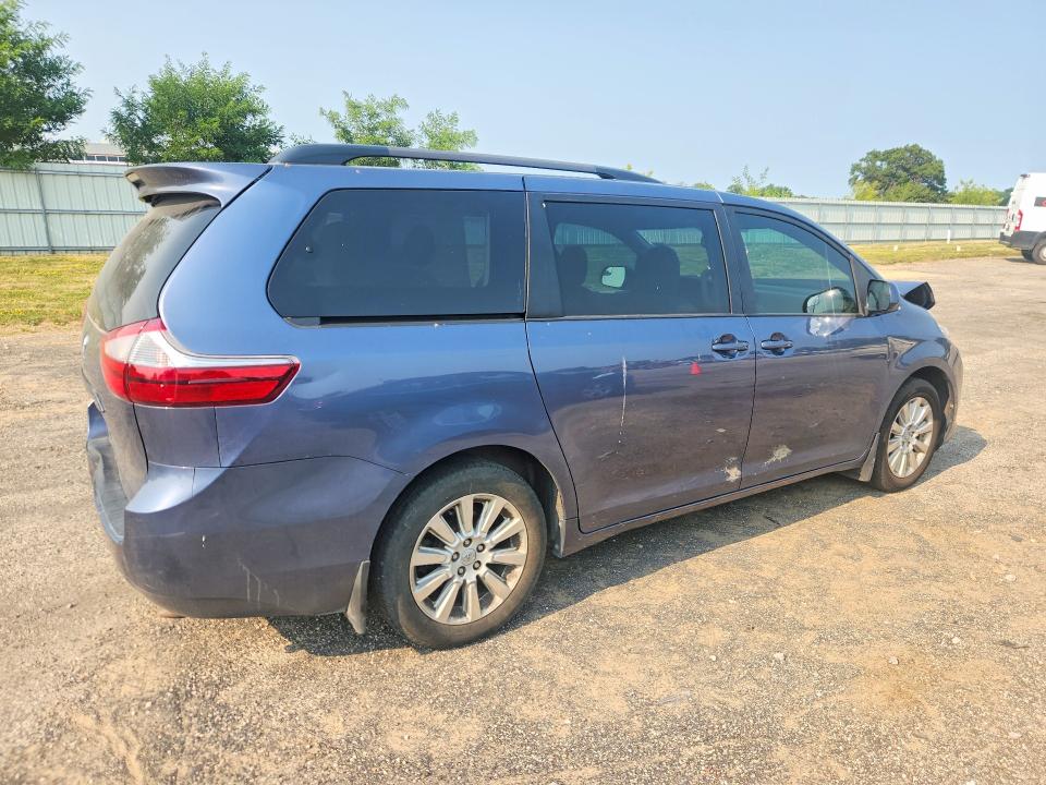 Photo 3 from auction – 2015 TOYOTA SIENNA with VIN 5TDJK3DC4FS112813