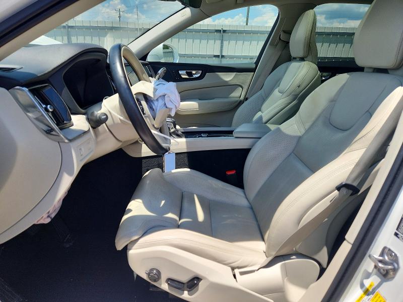 Photo 7 from auction – 2021 VOLVO XC60 with VIN YV4102DL9M1881346