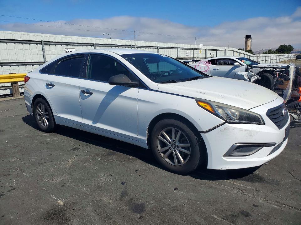 Photo 4 from auction – 2016 HYUNDAI SONATA with VIN 5NPE24AF0GH280574