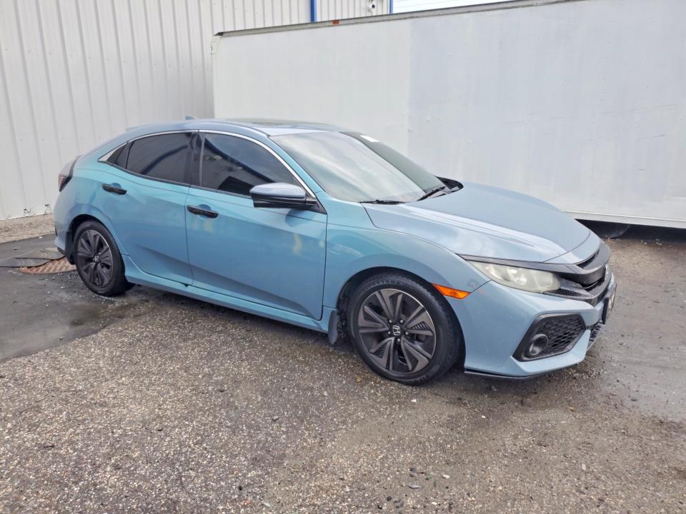 Photo 4 from auction – 2017 HONDA CIVIC with VIN SHHFK7H79HU212695