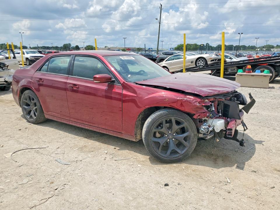 Photo 4 from auction – 2023 CHRYSLER 300 with VIN 2C3CCADG9PH537963