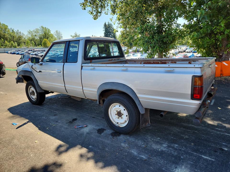 Photo 2 from auction – 1984 DATSUN 720 with VIN JN6ND06Y5EW016803