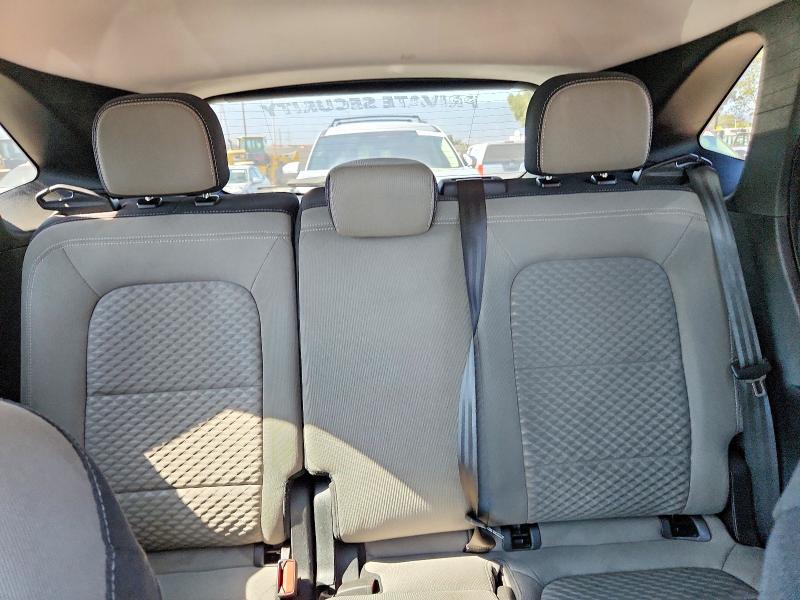 Photo 10 from auction – 2021 FORD ESCAPE with VIN 1FMCU0G65MUA42699
