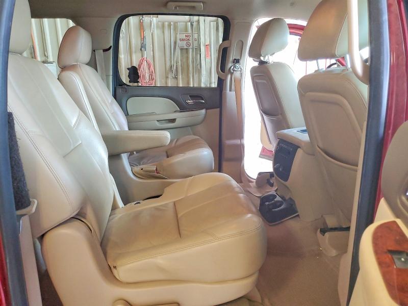 Photo 11 from auction – 2014 CHEVROLET SUBURBAN with VIN 1GNSCJE09ER166753