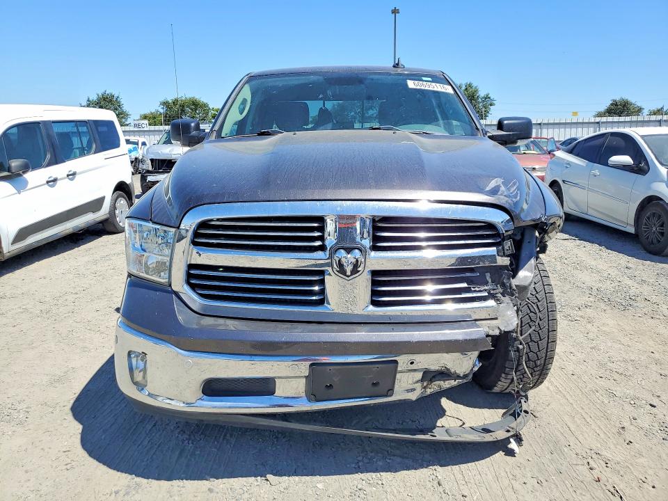 Photo 5 from auction – 2017 RAM 1500 with VIN 3C6RR6LT6HG610778
