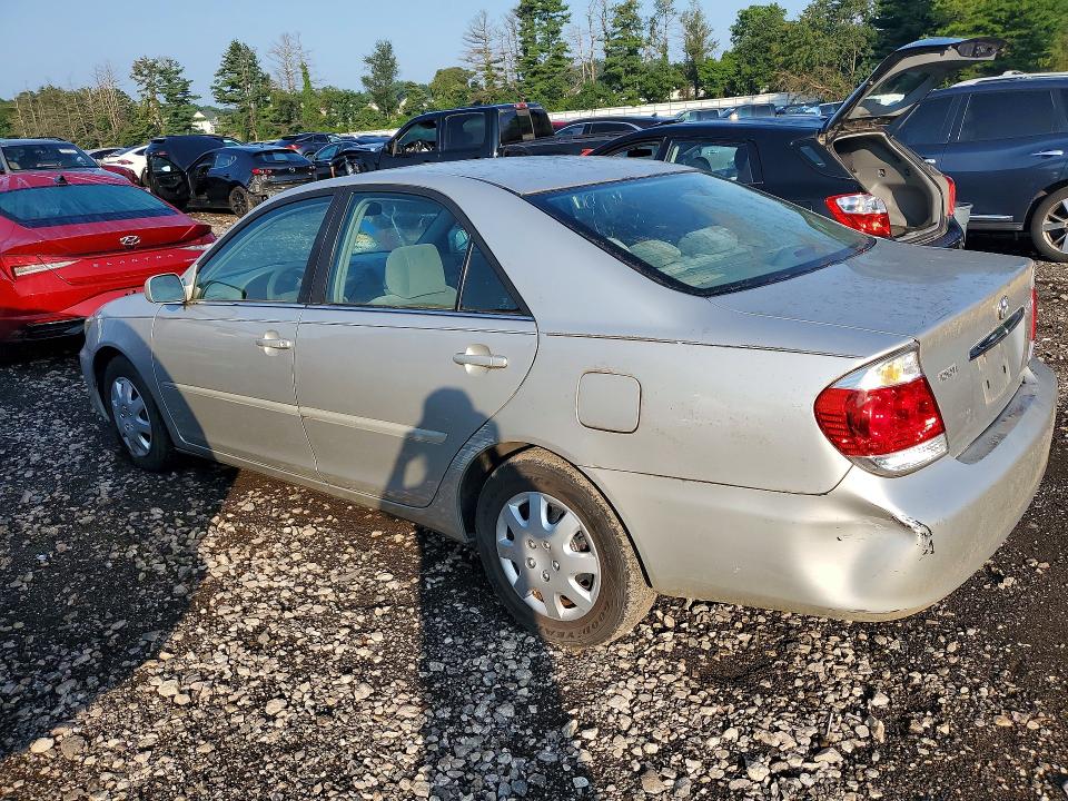 Photo 2 from auction – 2005 TOYOTA CAMRY with VIN 4T1BE32K25U538754
