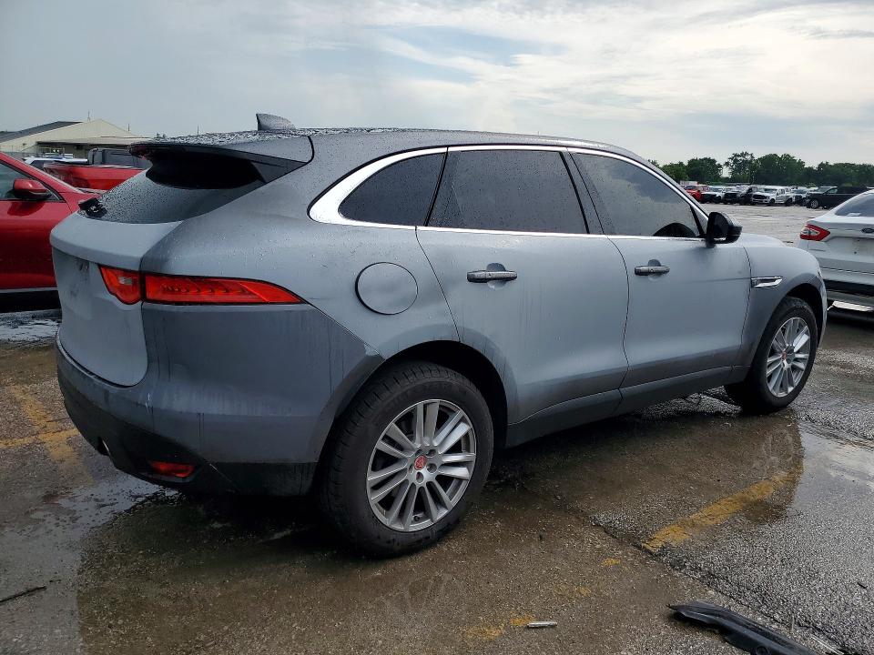 Photo 3 from auction – 2017 JAGUAR F-PACE with VIN SADCK2BVXHA059885