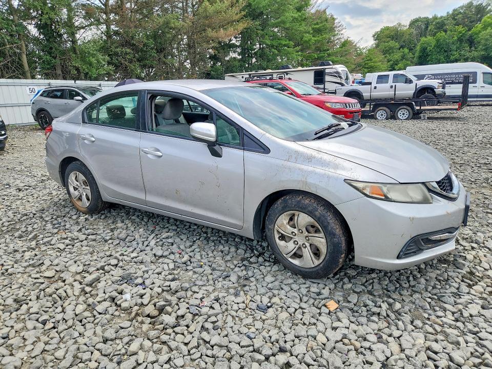 Photo 4 from auction – 2014 HONDA CIVIC with VIN 19XFB2F50EE233099