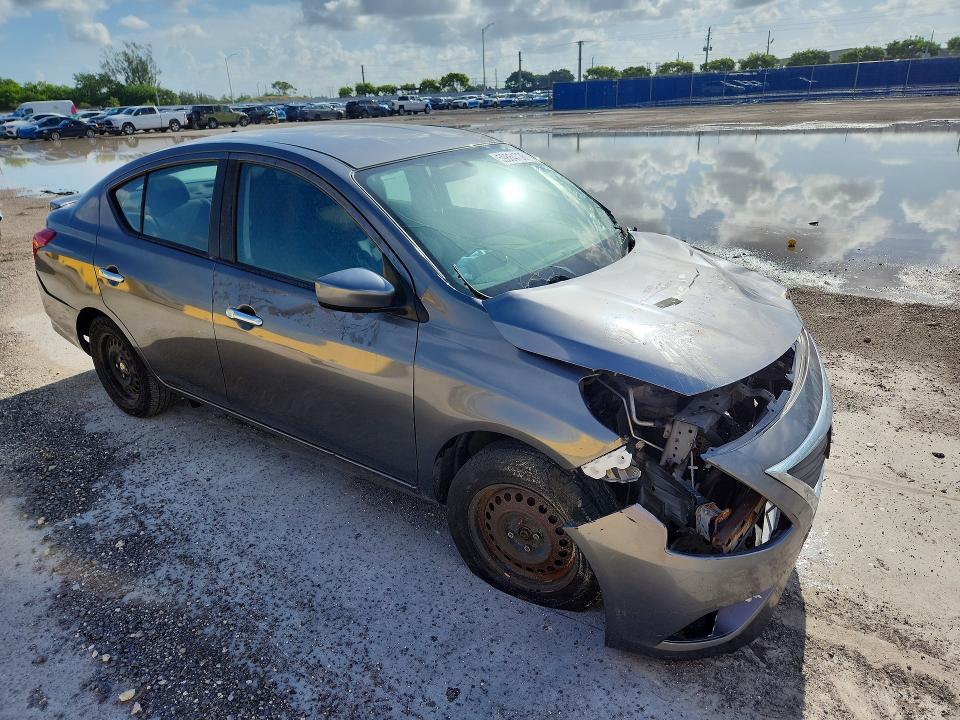 Photo 4 from auction – 2019 NISSAN VERSA with VIN 3N1CN7AP6KL867723