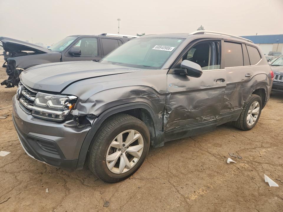 VOLKSWAGEN ATLAS 2018 with VIN 1V2BR2CA9JC505578 - Photo from auction