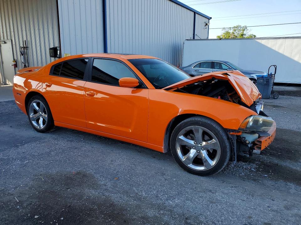 Zdjęcie 4 z aukcji – 2014 DODGE CHARGER z VIN 2C3CDXHG5EH272188
