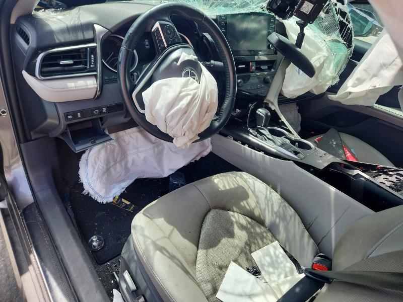 Photo 8 from auction – 2022 TOYOTA CAMRY with VIN 4T1F31AK1NU589675