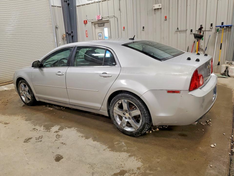 Foto 2 de la subasta – 2011 CHEVROLET MALIBU con VIN 1G1ZD5E71BF389917