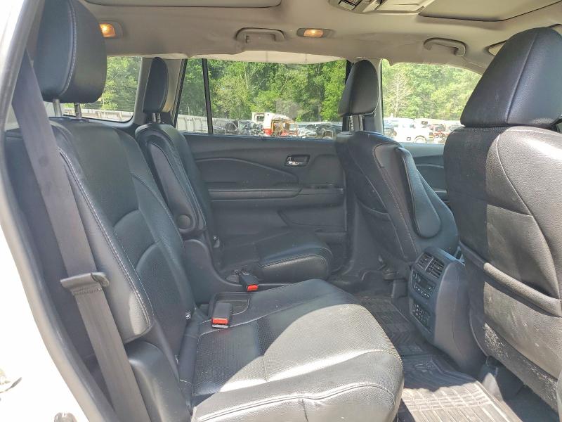 Photo 11 from auction – 2017 HONDA PILOT with VIN 5FNYF6H03HB019437