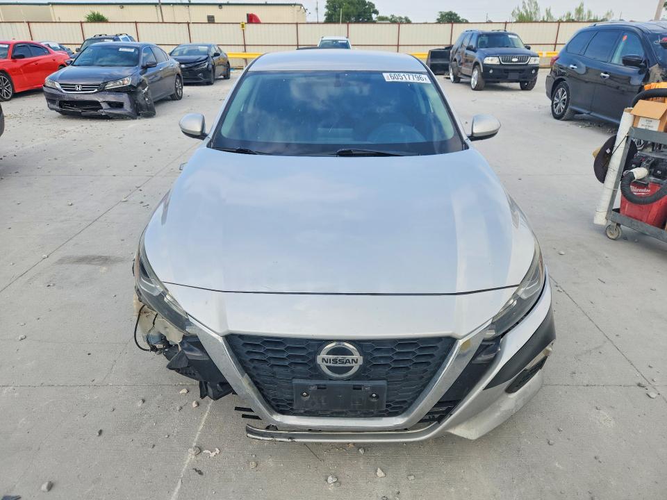 Photo 5 from auction – 2019 NISSAN ALTIMA with VIN 1N4BL4BV7KC239732