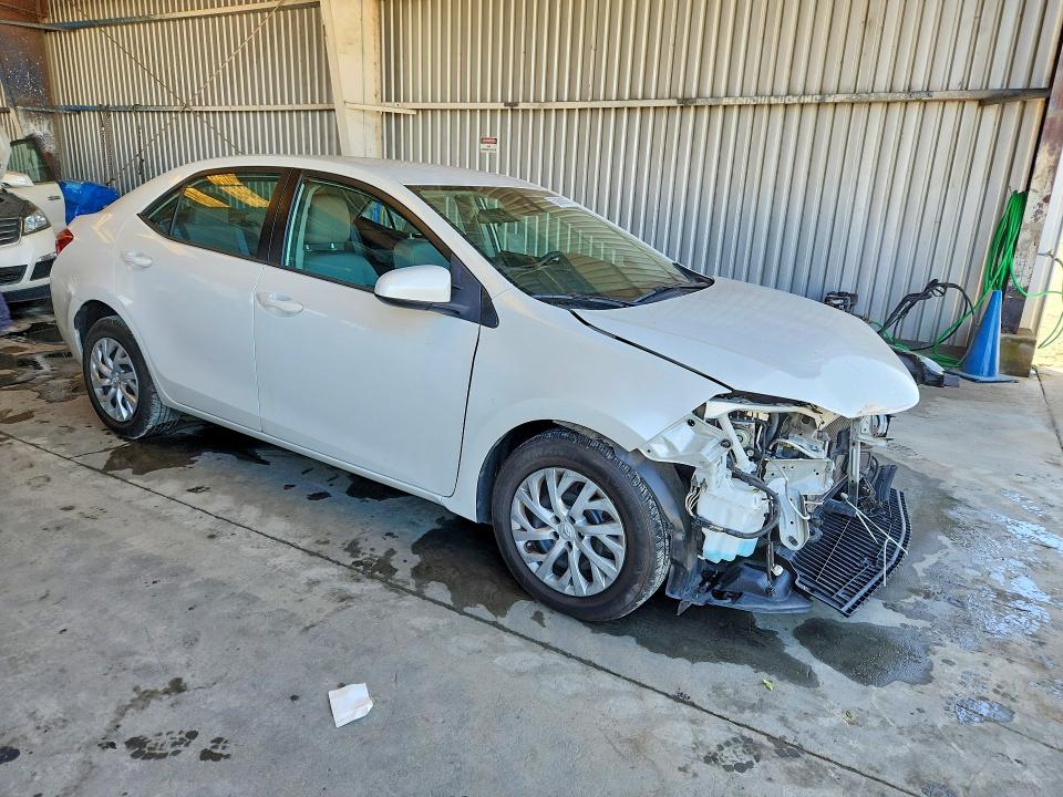 Photo 4 from auction – 2017 TOYOTA COROLLA with VIN 5YFBURHE6HP611721