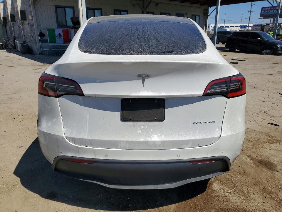 Photo 6 from auction – 2021 TESLA MODEL Y with VIN 5YJYGDEE5MF083412