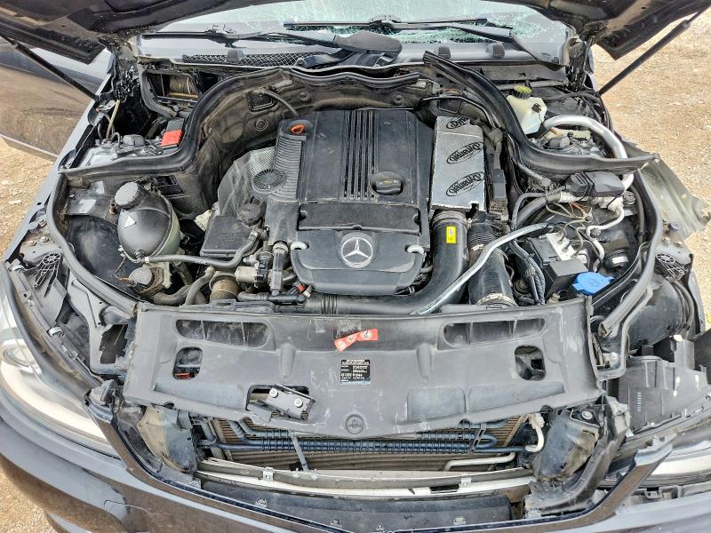 Photo 11 from auction – 2013 MERCEDES-BENZ C with VIN WDDGF4HB8DR257487